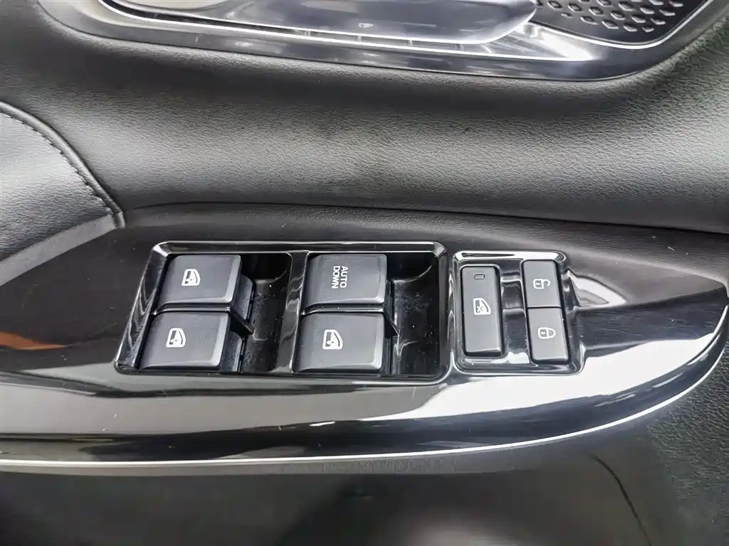 Changan Auchan X7 PLUS 2022 1.5T manual exclusive model купить на сайте DeffCars