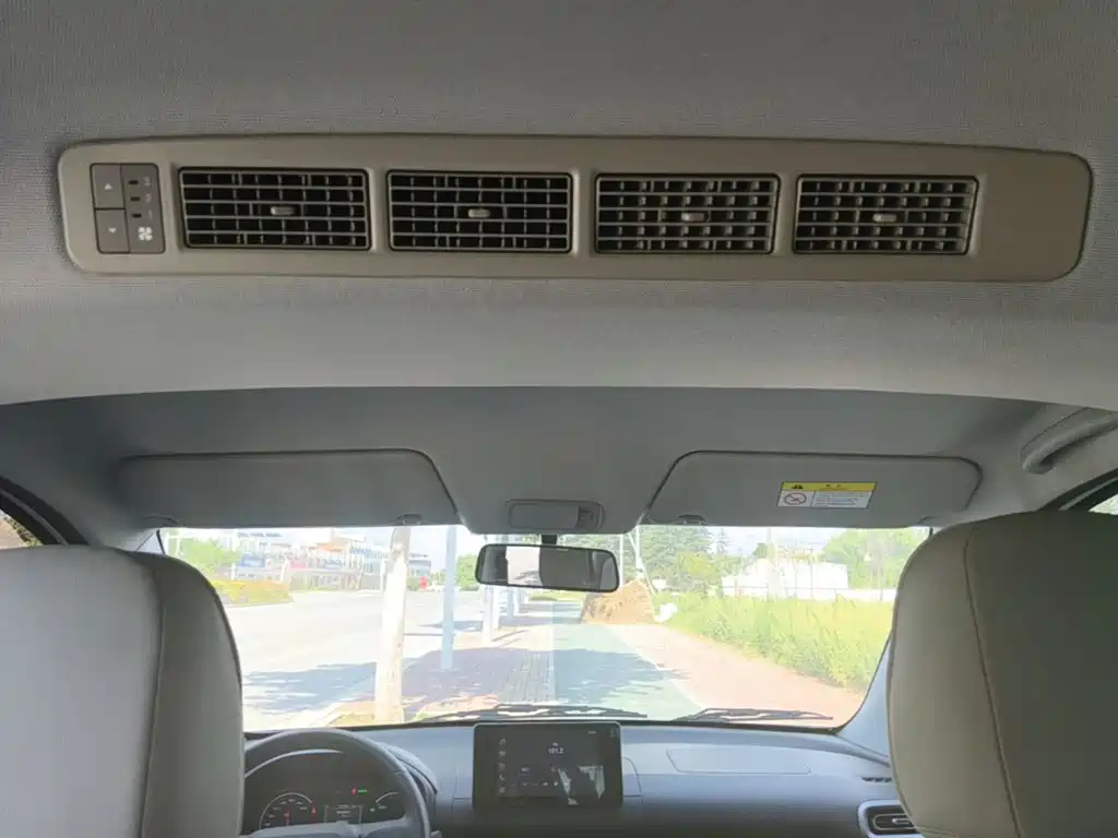 Wuling Hongguang New Energy 2025 Extended Range Hybrid 50KM Comfort Type купить на сайте DeffCars