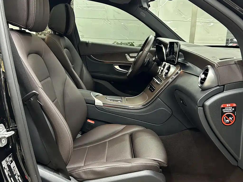 Mercedes-Benz GLC 2020 facelift GLC 260 L 4MATIC luxury model купить на сайте DeffCars