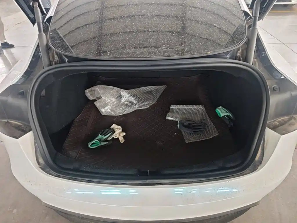 Model 3 2025 rear-wheel drive version купить на сайте DeffCars