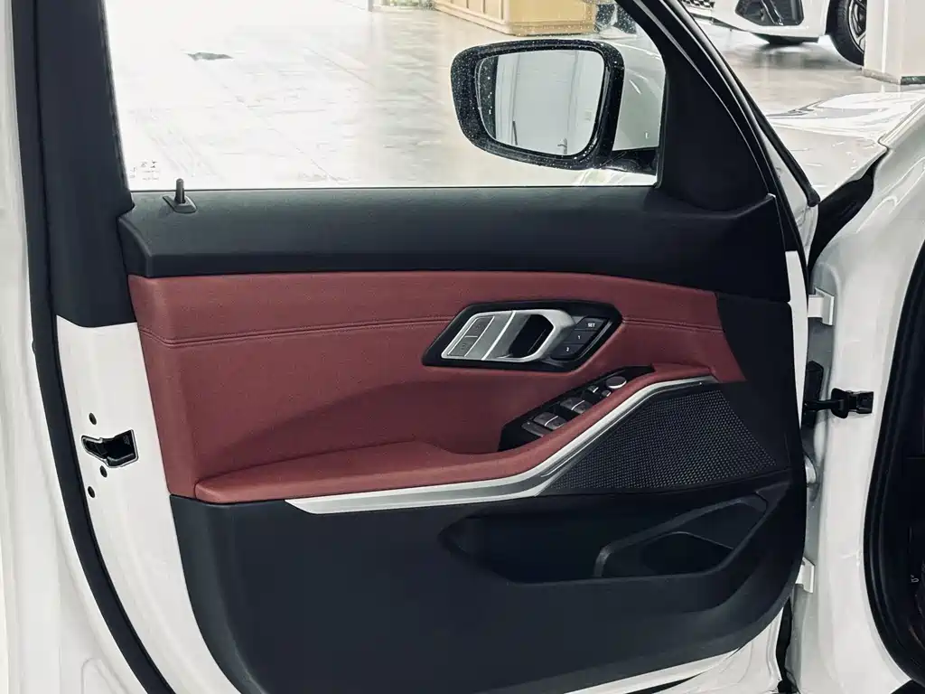 BMW 3 Series 2021 facelift 325Li M Sports Package купить на сайте DeffCars
