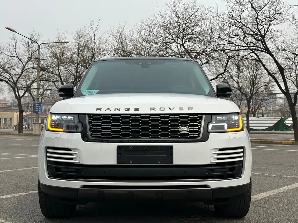 Range Rover 2021 3.0 L6 Legend Extended Classic Edition купить на сайте DeffCars