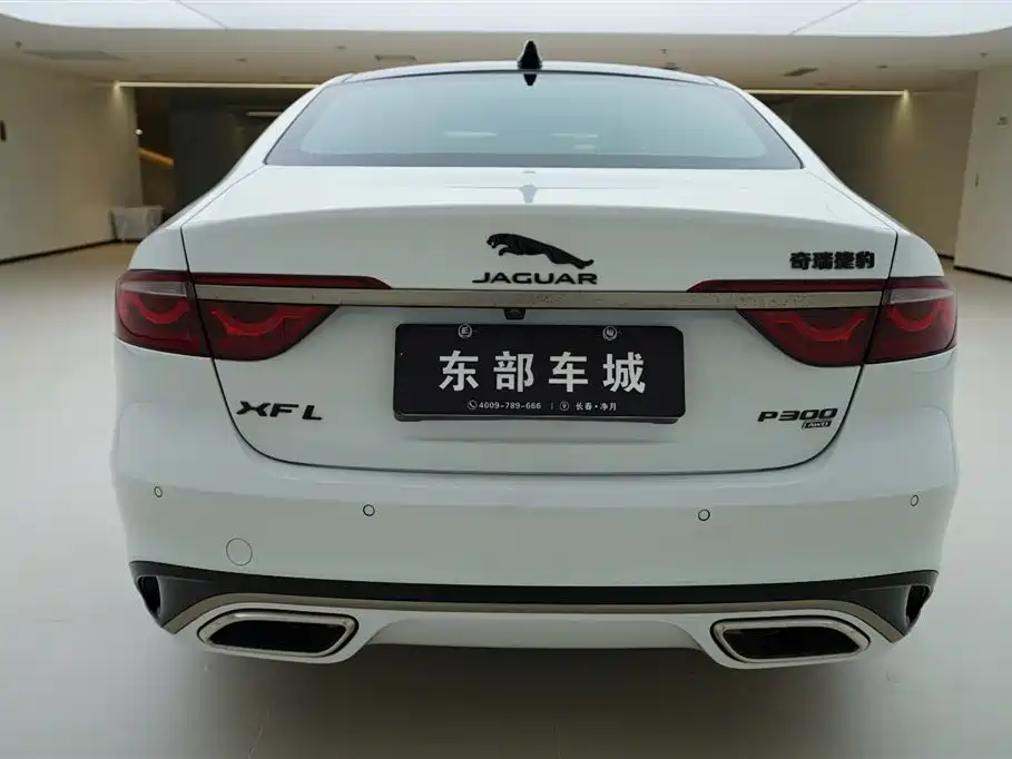Jaguar XFL 2024 2.0T P300 four-wheel drive flagship sports gold version купить на сайте DeffCars