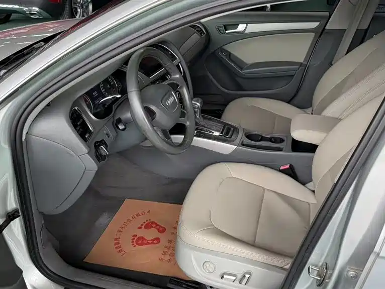 Audi A4L 2013 30 TFSI automatic comfort type купить на сайте DeffCars