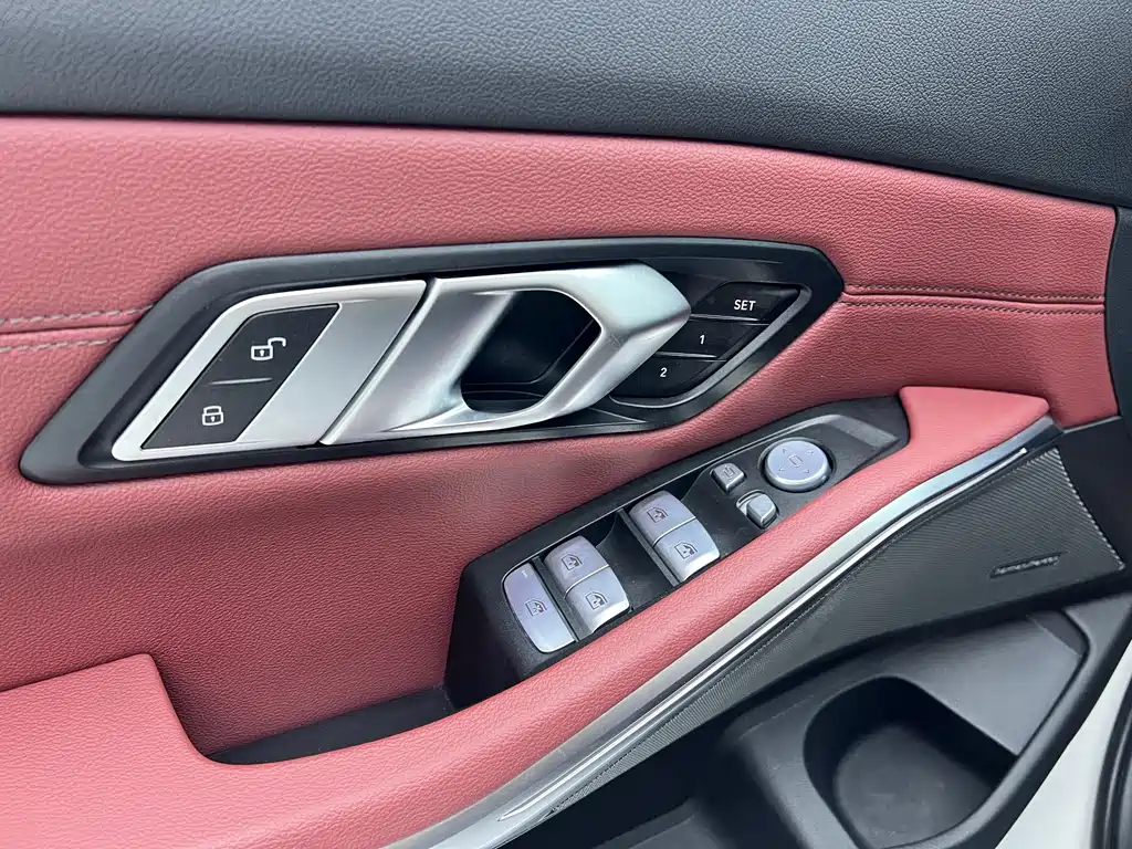 BMW 3 Series 2023 325i M Sports Night Package купить на сайте DeffCars