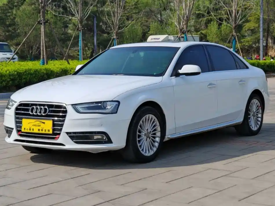 Audi A4L 2016 35 TFSI Collector's Edition Automatic Standard купить на сайте DeffCars