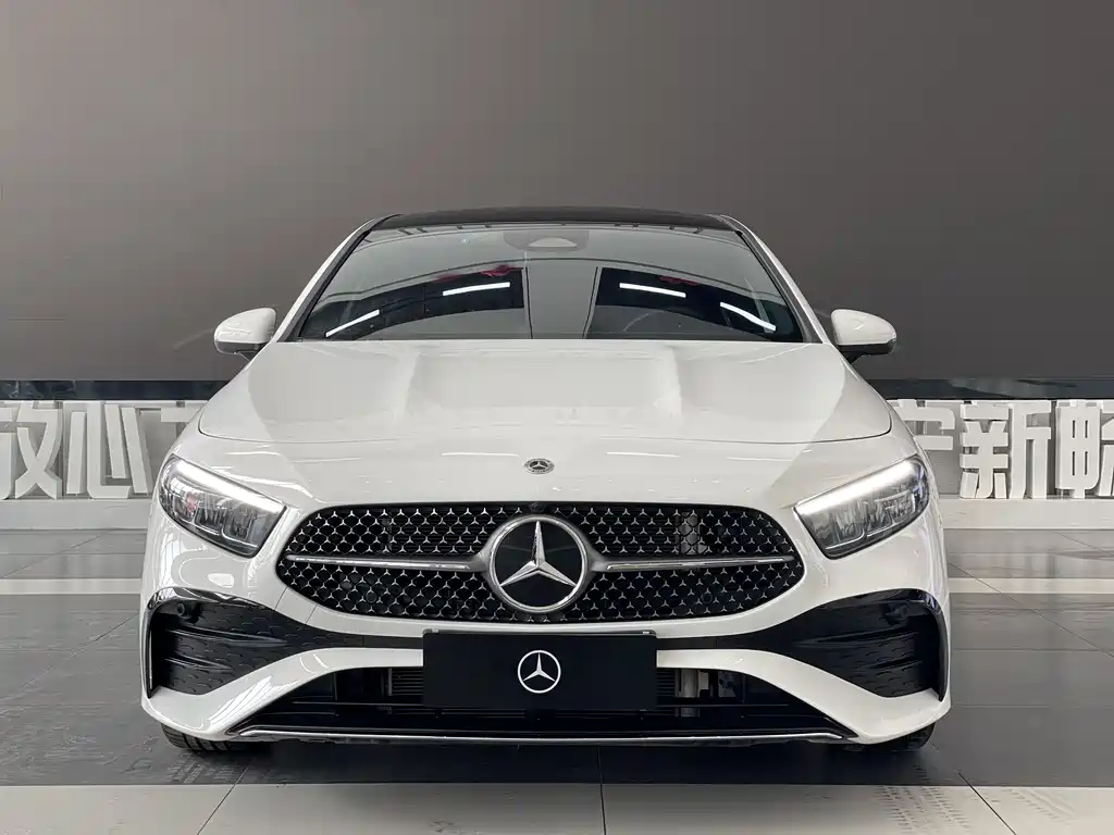 Mercedes-Benz A-Class 2023 A 200 L Dynamic купить на сайте DeffCars
