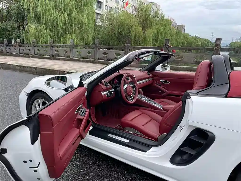 Porsche 718 2018 Boxster 2.0T купить на сайте DeffCars