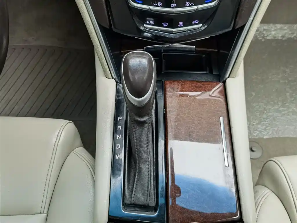 Cadillac XTS 2017 28T Technology купить на сайте DeffCars
