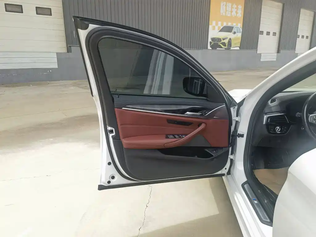 BMW 5 Series 2022 facelift 2 525Li M sports package купить на сайте DeffCars