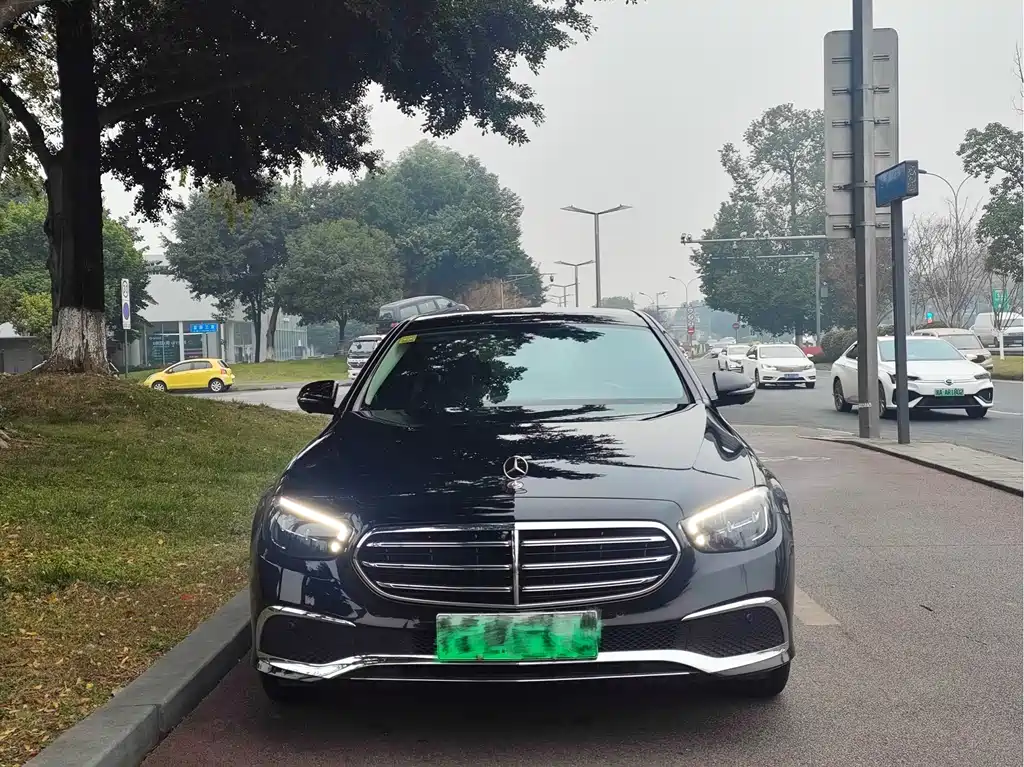 Mercedes-Benz E-Class New Energy 2022 E 350 e L plug-in hybrid sedan купить на сайте DeffCars