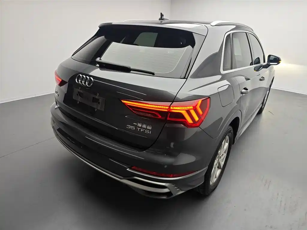 Audi Q3 2019 35 TFSI aggressive and dynamic купить на сайте DeffCars