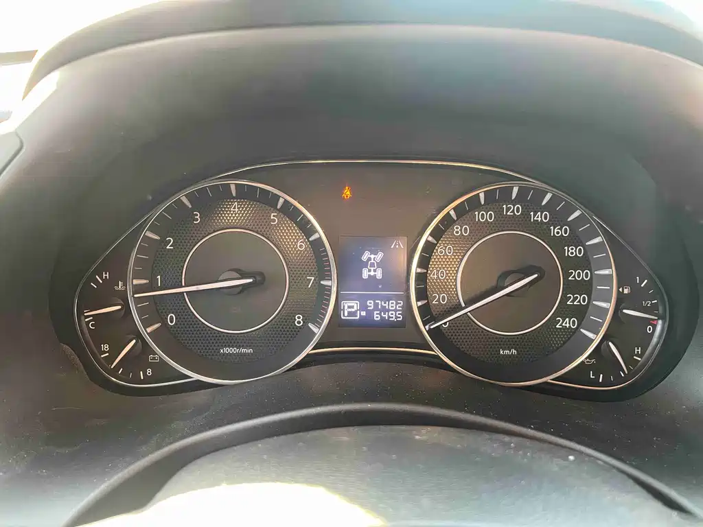 Patrol 2018 4.0L LinkedIn model купить на сайте DeffCars