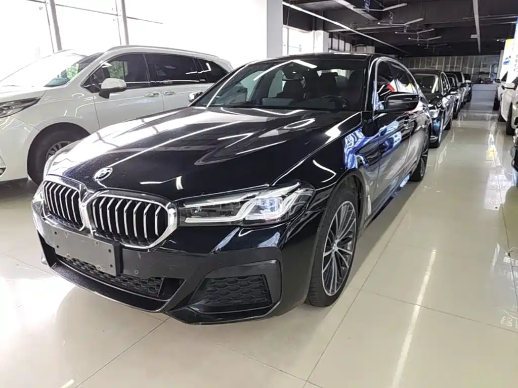 BMW 5 Series 2022 facelift 530Li leading M sports package купить на сайте DeffCars