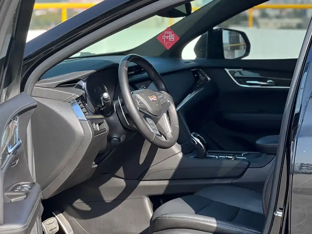 Cadillac XT5 2021 2.0T four-wheel drive premium model купить на сайте DeffCars