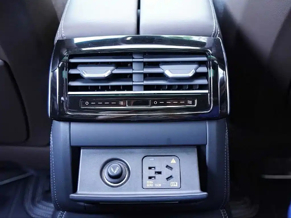 Audi A8 2024 A8L 55 TFSI quattro flagship model купить на сайте DeffCars