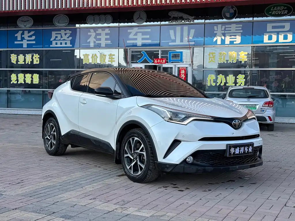 Toyota C-HR 2018 2.0L Luxury Sunroof Edition National V купить на сайте DeffCars
