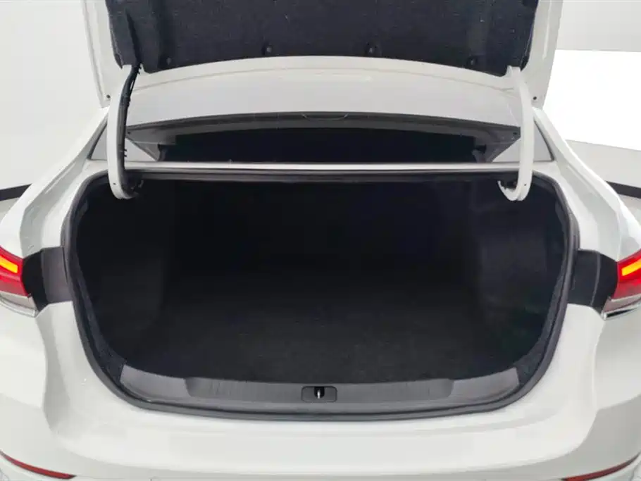 Yinglang 2021 model model 1.5L automatic elite model купить на сайте DeffCars