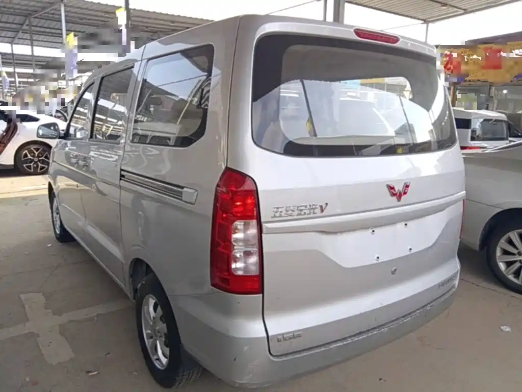 Hongguang V 2022 1.5L Enjoyable Edition Electric Power Assist LAR купить на сайте DeffCars