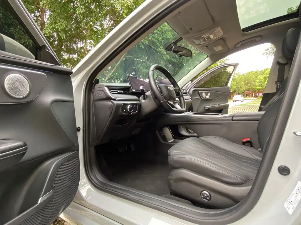 Fengyun A8L (Fulwin A8L) 2025 1.5TGDI 145km Comfort Edition купить на сайте DeffCars