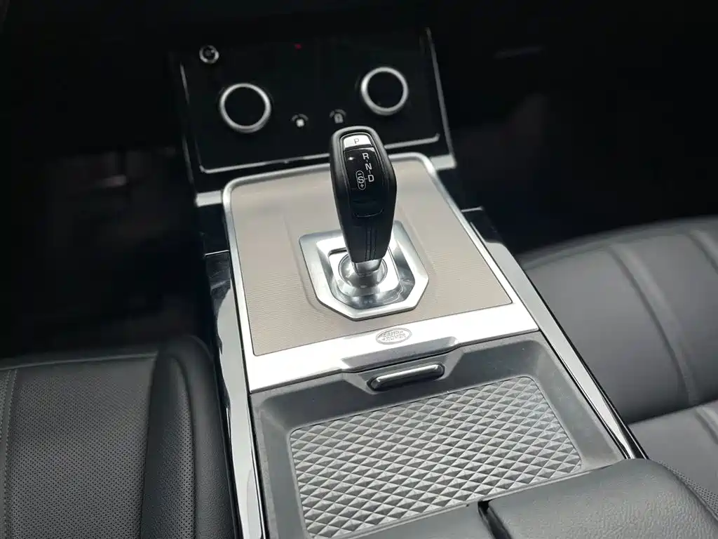 Range Rover Evoque 2020 249PS Youth Edition купить на сайте DeffCars