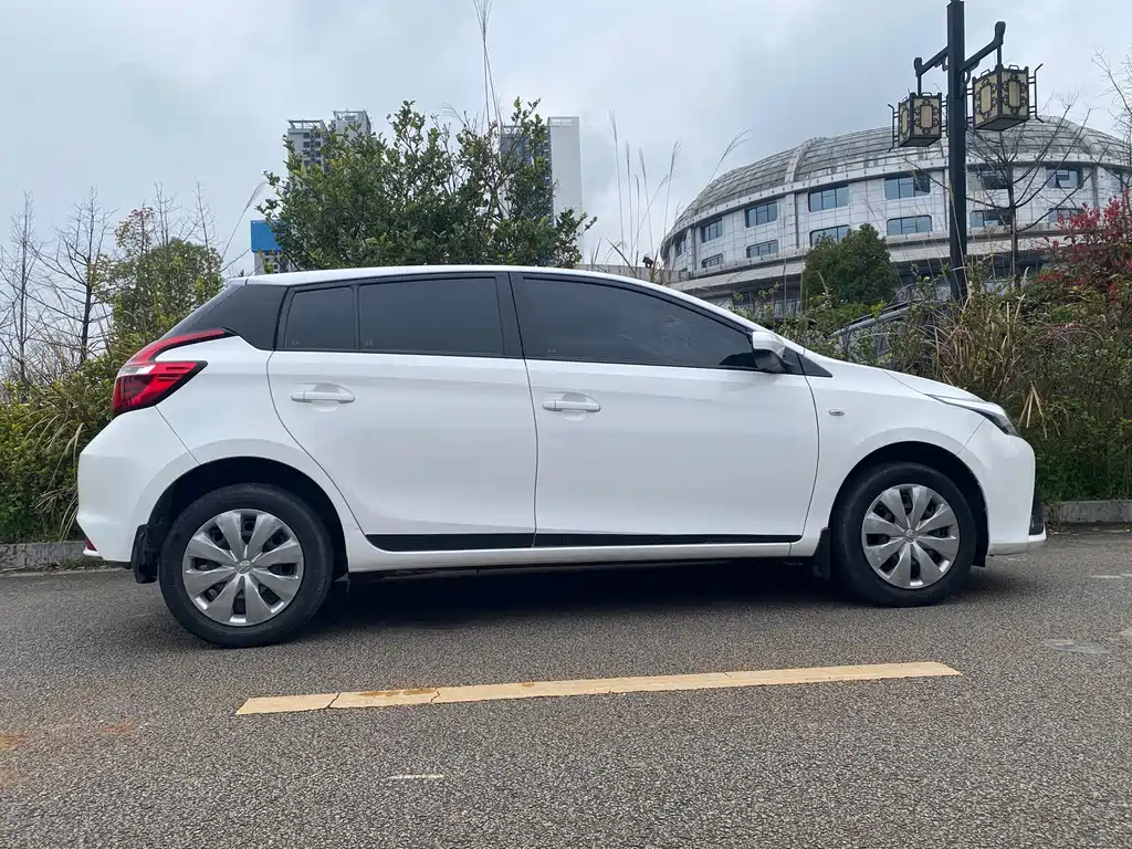 YARiS L Zhixuan 2020 1.5L CVT leading version купить на сайте DeffCars