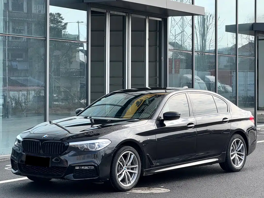 BMW 5 Series 2018 525Li M Sports Package купить на сайте DeffCars