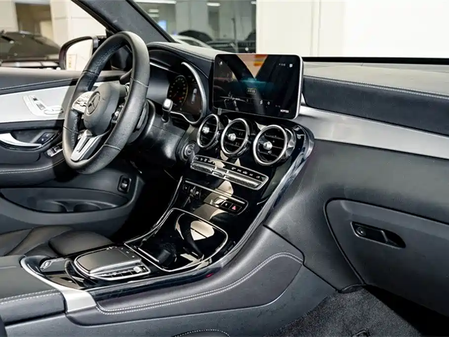 Mercedes-Benz GLC Coupe 2020 GLC 260 4MATIC Coupe SUV купить на сайте DeffCars