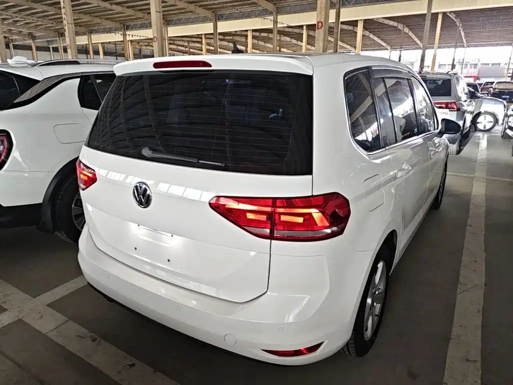 Touran 2018 TouranL 280TSI DSG Fashion Edition 7 Seater Country VI купить на сайте DeffCars