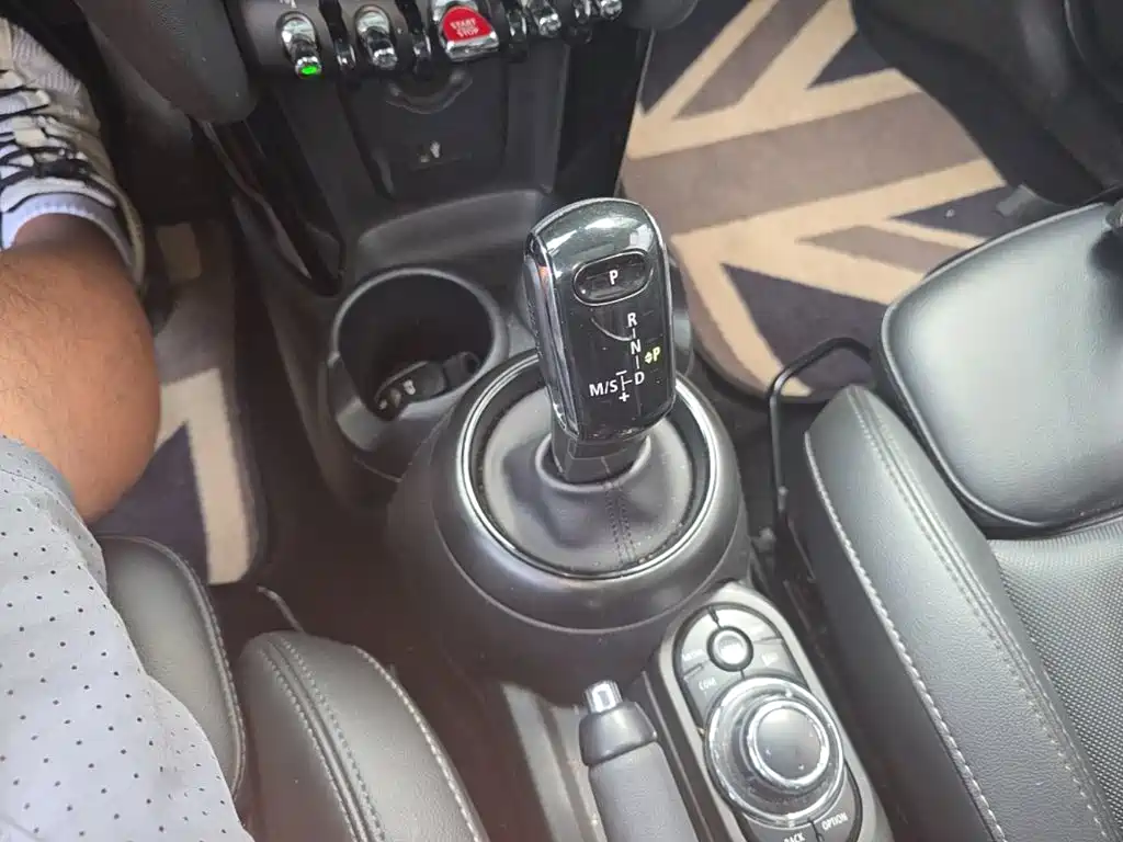 MINI 2022 2.0T COOPER S Classic купить на сайте DeffCars