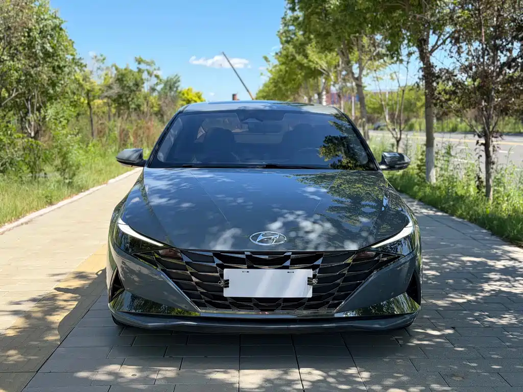 Elantra 2022 1.5L CVT Lux Premium Edition купить на сайте DeffCars
