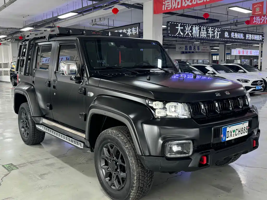 Beijing Off-Road BJ40 2023 2.0D Automatic Four-wheel Drive Blade Hero Edition Knight Type купить на сайте DeffCars