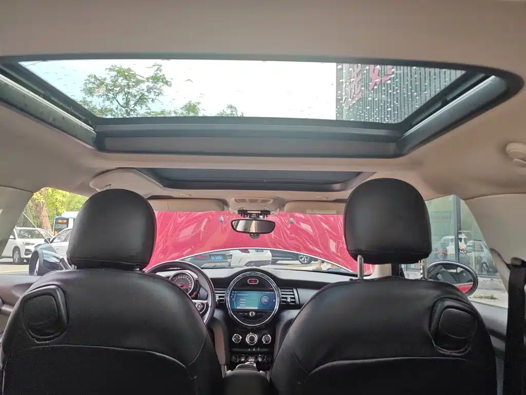 MINI 2018 1.5T ONE купить на сайте DeffCars