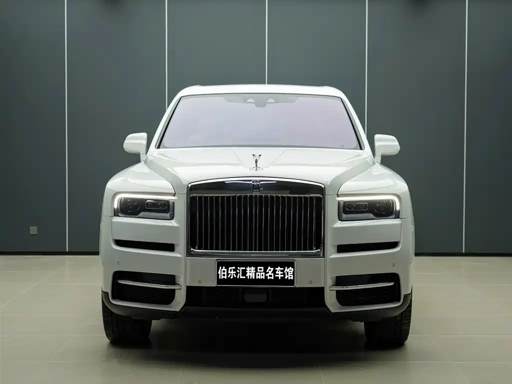 Cullinan 2024 four-seat version купить на сайте DeffCars