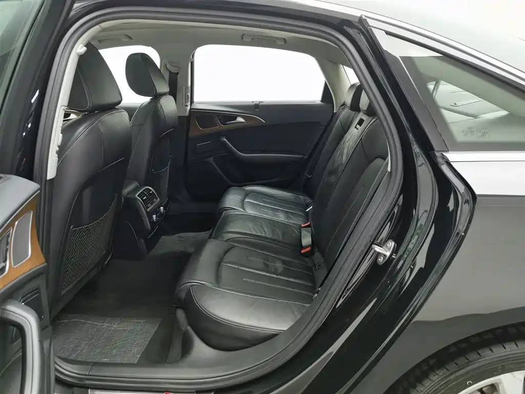 Audi A6L 2018 30th Anniversary Model 30 FSI Fashion Model купить на сайте DeffCars