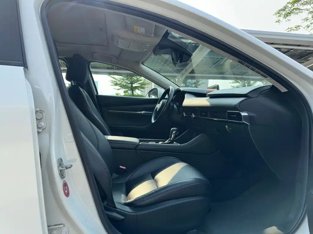 Mazda3 Angkesela 2021 2.0L automatic quality version купить на сайте DeffCars