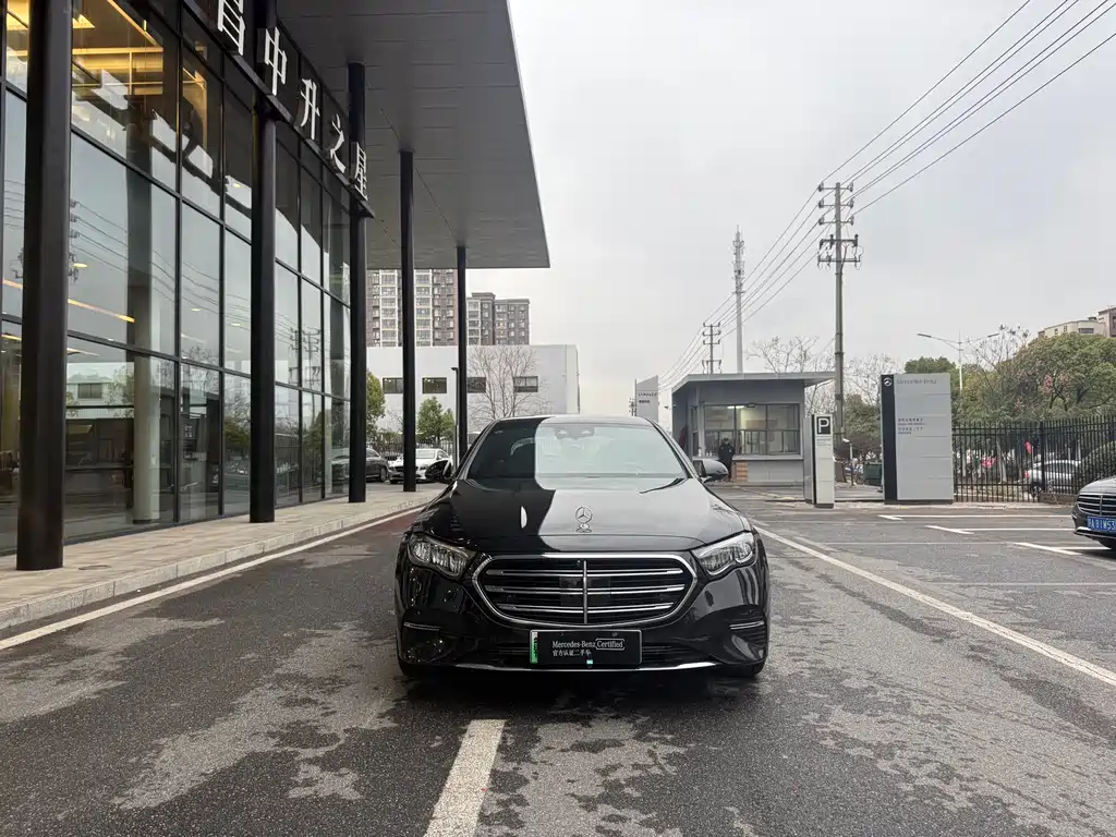 Mercedes-Benz E-Class New Energy 2024 E 350 e L plug-in hybrid sedan купить на сайте DeffCars