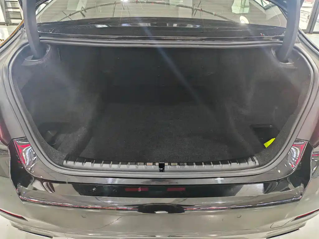 BMW 5 Series 2021 530Li xDrive M Sports Package купить на сайте DeffCars