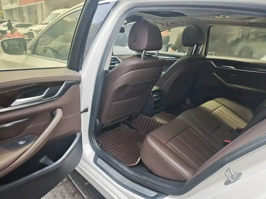BMW 5 Series 2020 525Li Luxury Package купить на сайте DeffCars