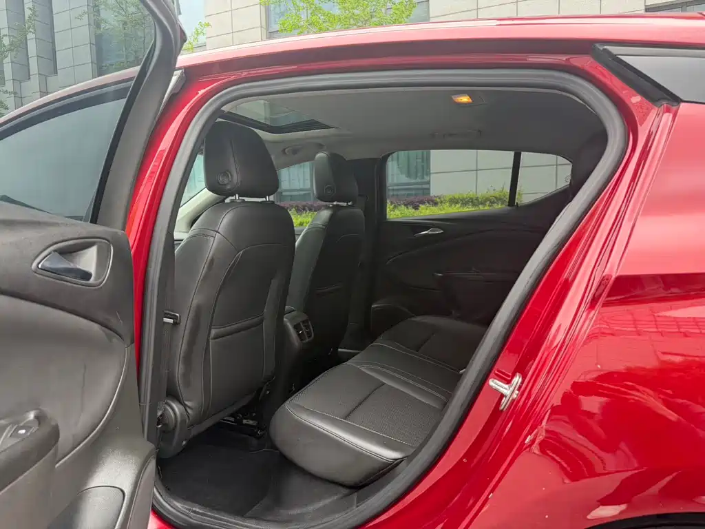 Weilan 2018 Hatchback 15S Automatic Leading Type купить на сайте DeffCars