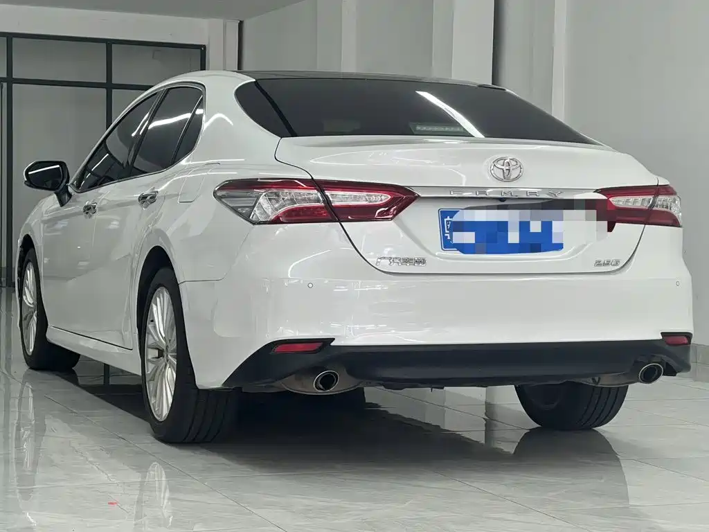 Camry 2019 facelift 2.5G Deluxe Edition купить на сайте DeffCars