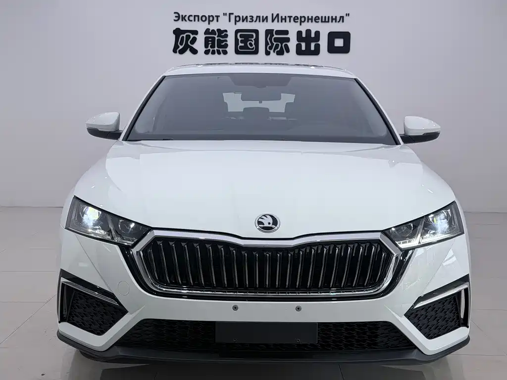 Octavia 2023 facelift PRO TSI280 luxury version купить на сайте DeffCars