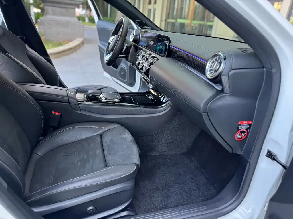 Mercedes-Benz A-Class 2019 A 200 L Sports Sedan купить на сайте DeffCars