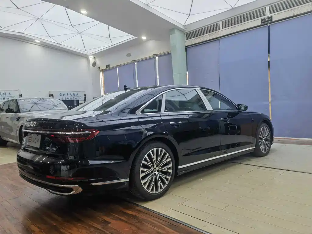 Audi A8 2024 A8L 50 TFSI quattro Premium Selection купить на сайте DeffCars