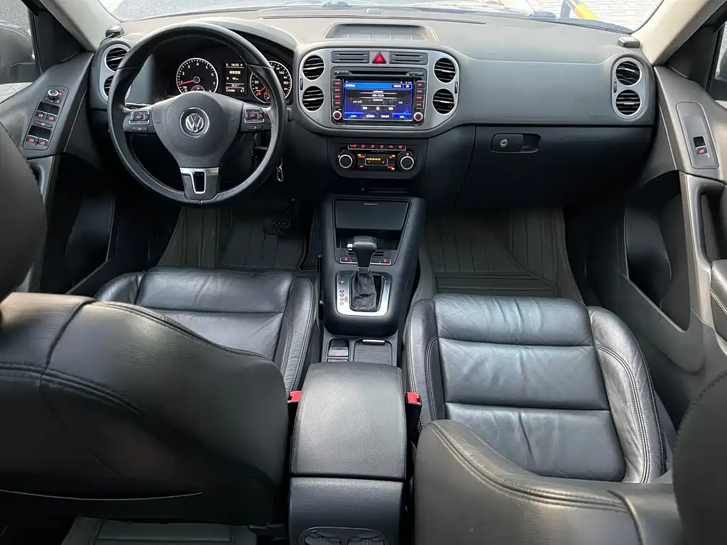 Tiguan 2010 2.0TSI automatic four-wheel drive elite version купить на сайте DeffCars