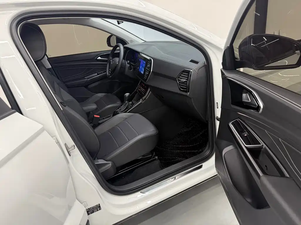 JETTA VS7 2022 Panda (Geome) Edition 1.4T Automatic Honor Pro купить на сайте DeffCars