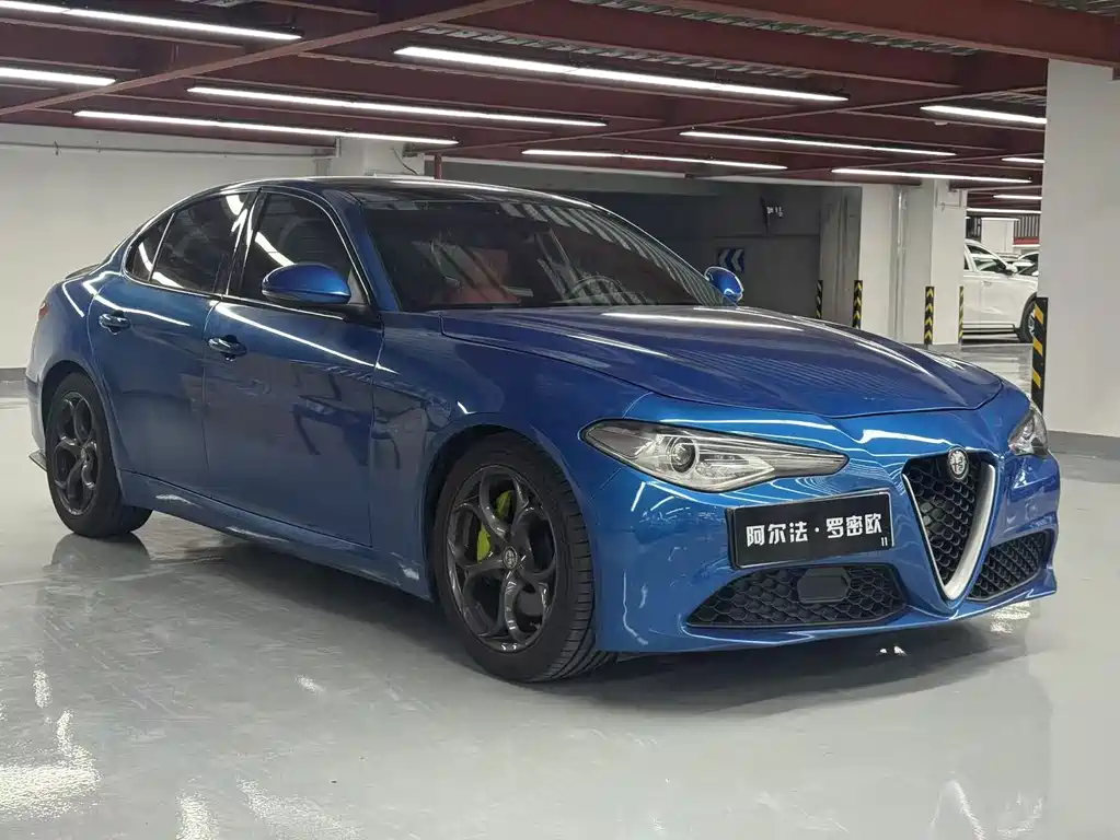 Giulia 2017 2.0T 280HP Luxury Edition купить на сайте DeffCars
