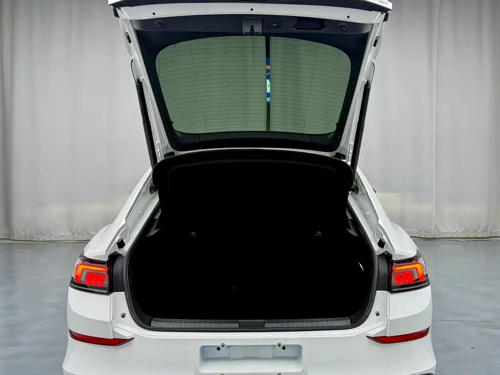 Lingdu 2022 Lingdu L 280TSI DSG Hot Edition купить на сайте DeffCars