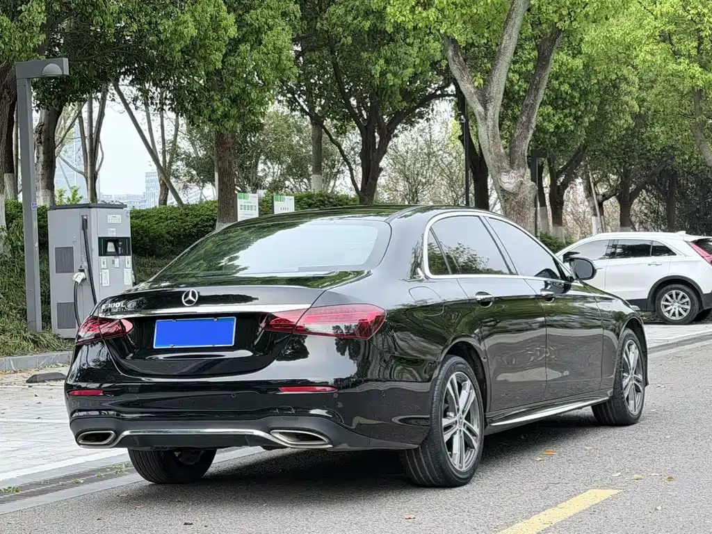 Mercedes-Benz E-Class 2022 E 260 L купить на сайте DeffCars
