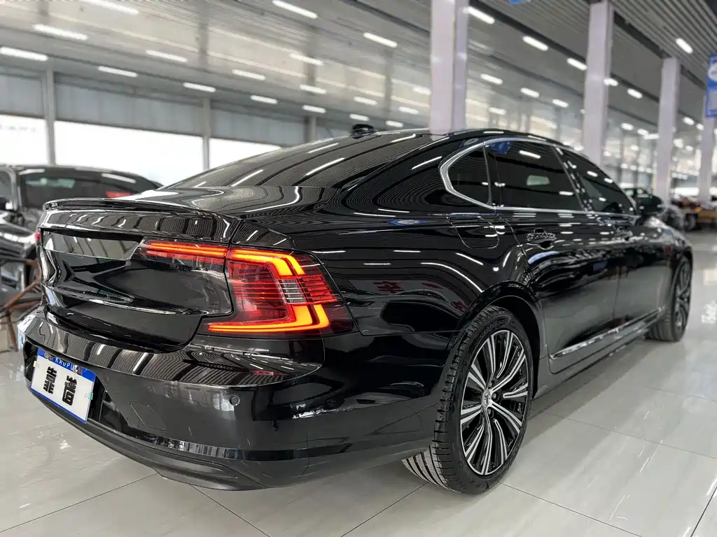 Volvo S90 2024 B5 Zhiyuan Luxury Edition купить на сайте DeffCars